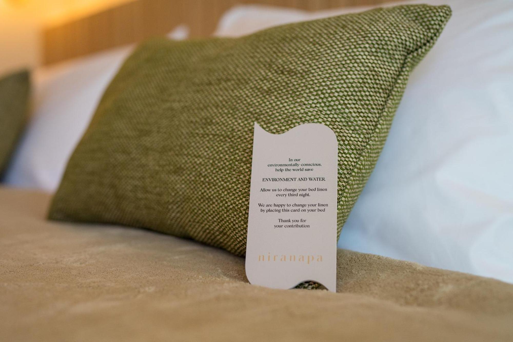 Niranapa Boutique Resort カタビーチ エクステリア 写真